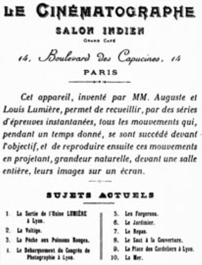 Ett tryckt programblad med rubriken LE CINÉMATOGRAPHE, SALON INDIEN, GRAND CAFÉ och adressen 14 boulevard des Capucines. Under ett stycke brödtext följer en numrerad lista med tio filmtitlar, från La Sortie de l'Usine Lumière à Lyon till La Mer.