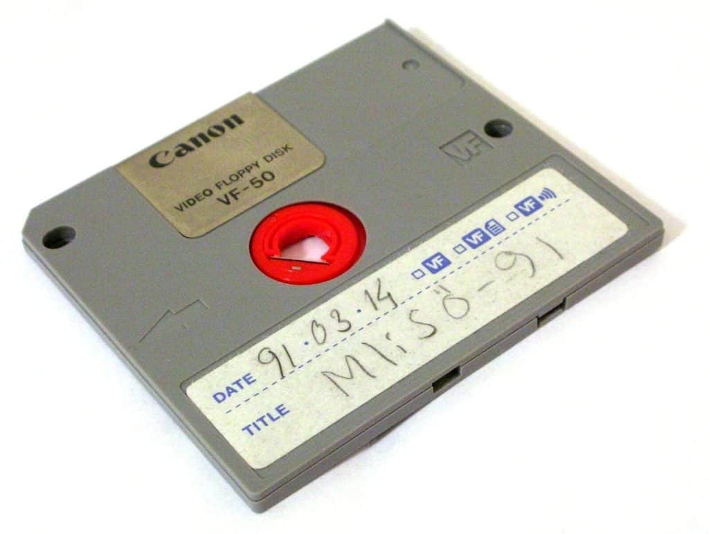 Canon VF-50 videokassett för äldre videoinspelningar.
